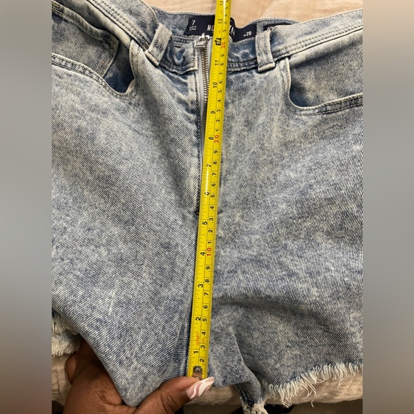 Hollister Womens Jeans Size 7 Blue Ultra High Rise Vintage Short 4" Denim - Picture 8 of 9